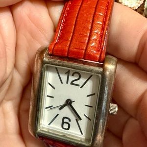 Unbranded Red Faux Leather Watch, new Battery keeps great time. No scratches